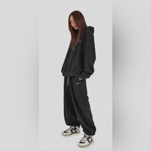 UNDERWATER Washed Black Basic Logo Embroidered Sweatpants Sz Medium